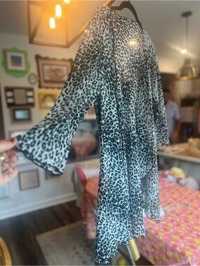 AMANDA Sheer Leopard Print Kimono - Black & White